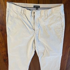 Banana Republic Emerson Chino 36Wx 32L